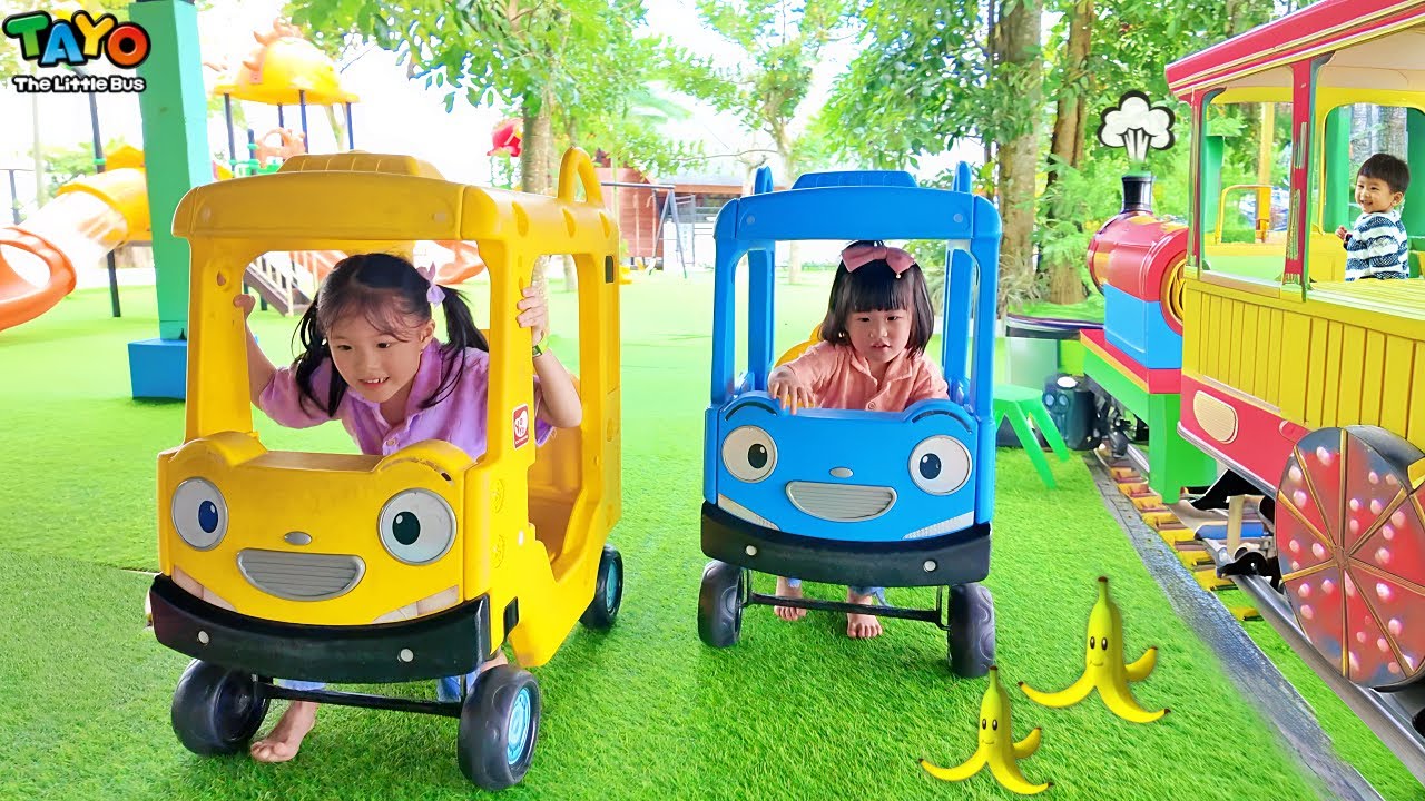 Main Mobil Mainan, Kereta Api Choo Choo Train, Serodotan Donat dan Ayunan di Playground Anak
