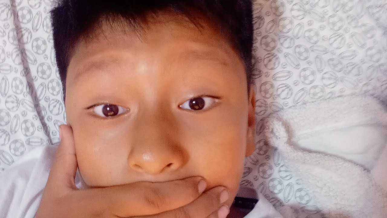 Llendo ala tienda grabando para ustedes#niño llorando#