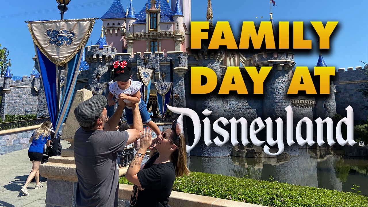 Family day at Disneyland with Liz and Sofia 07/28/2021