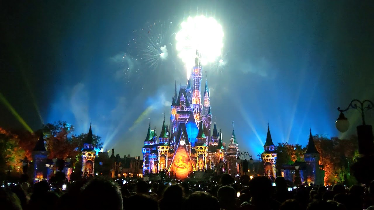 2018 WDW Fireworks - Happily Ever After