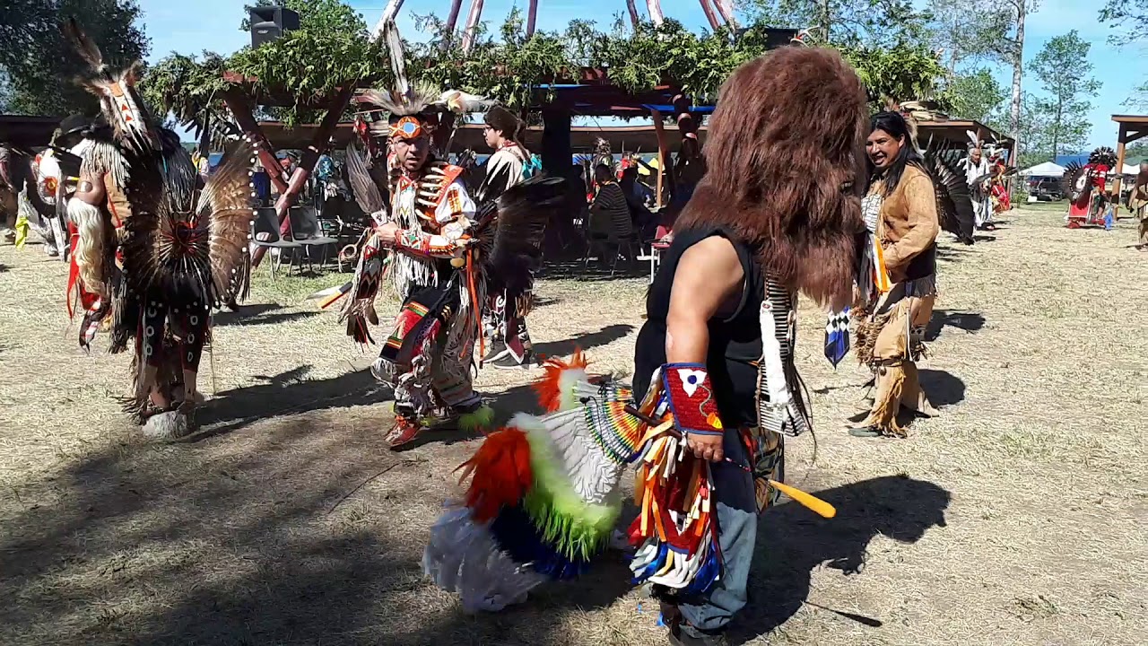Men's Traditional @Sheguiandah Powwow 2018