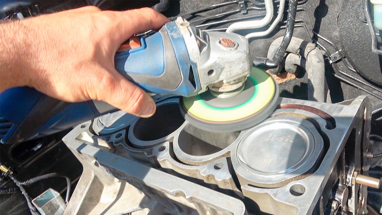 Coches Como Este se Reparan Con 2 Duros