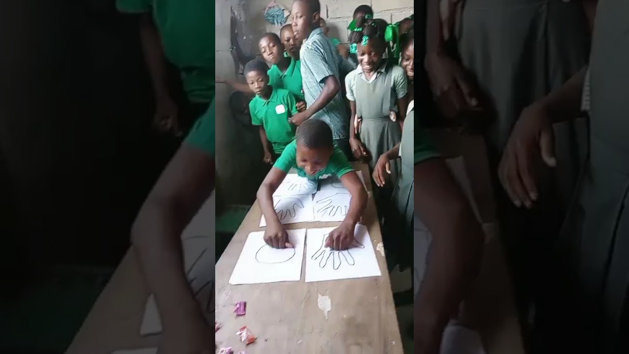 Jwèt la twò amizan timoun yo vle jwe nèt ale. 