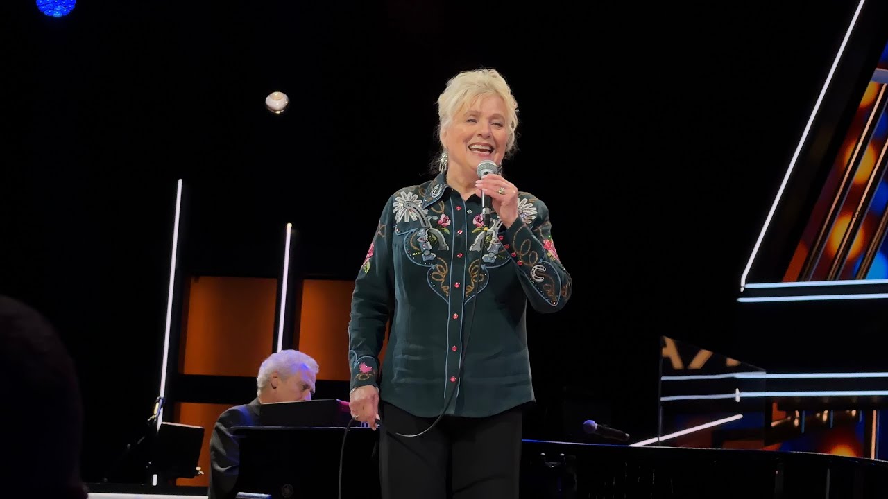 Connie Smith  -  Satisfied