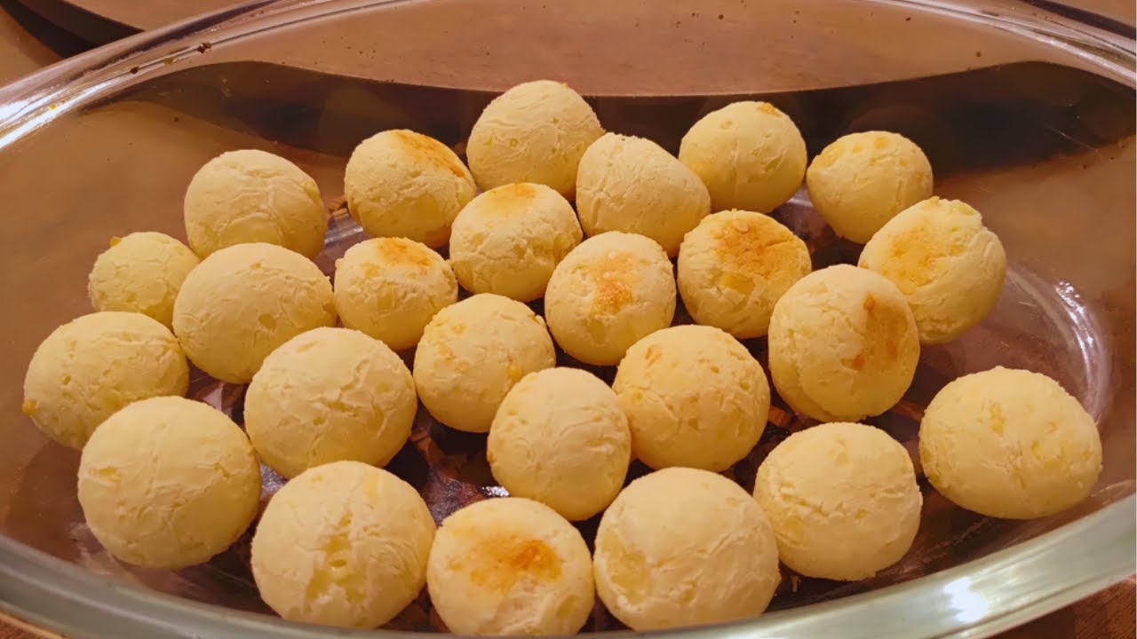 Pão de Queijo Mineiro Tradicional | Receita Caseira com Queijo de Verdade!