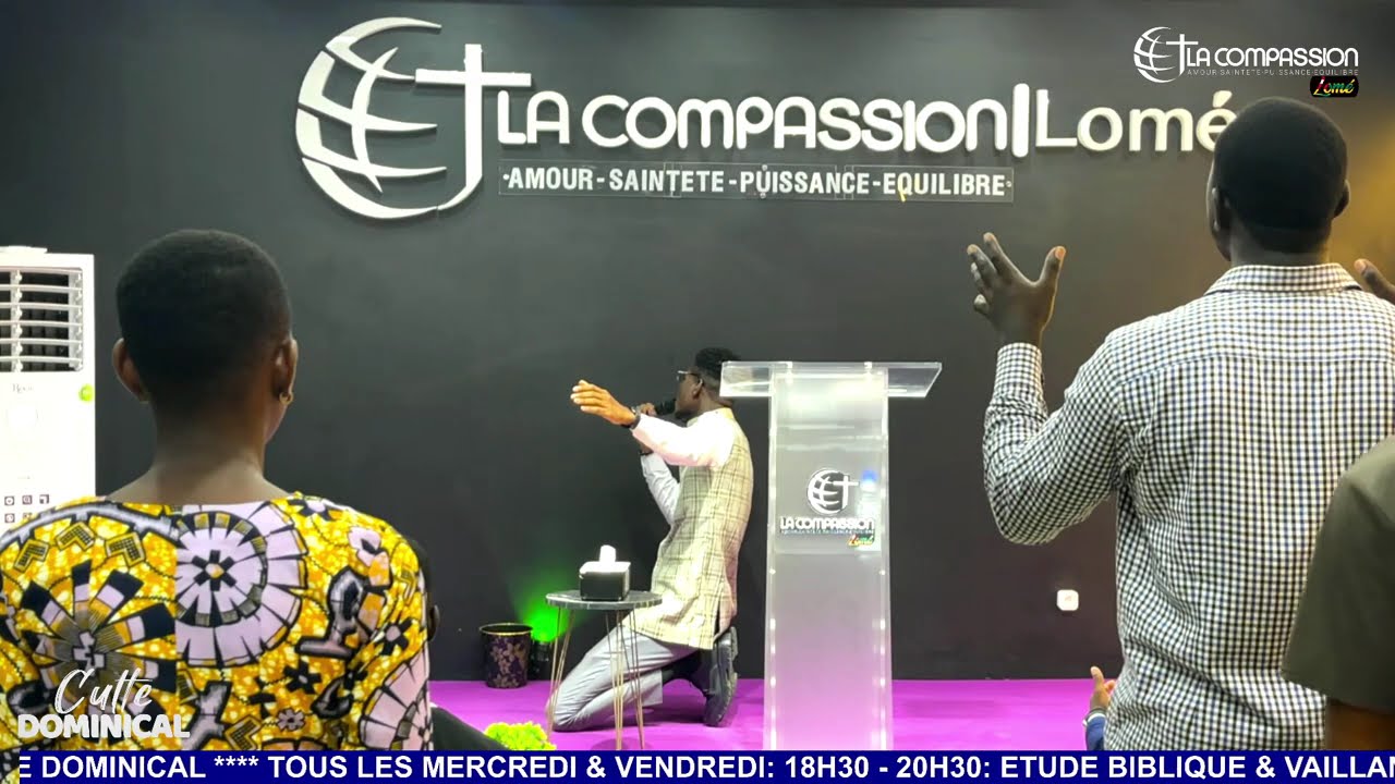 MOMENT INTENSE D'ADORATION  AVEC DANY KASONGO A LA COMPASSION LOME