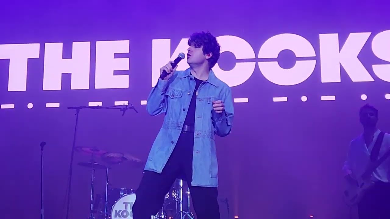 The Kooks - Always Where I Need To Be (Corona Capital 2022 CDMX)