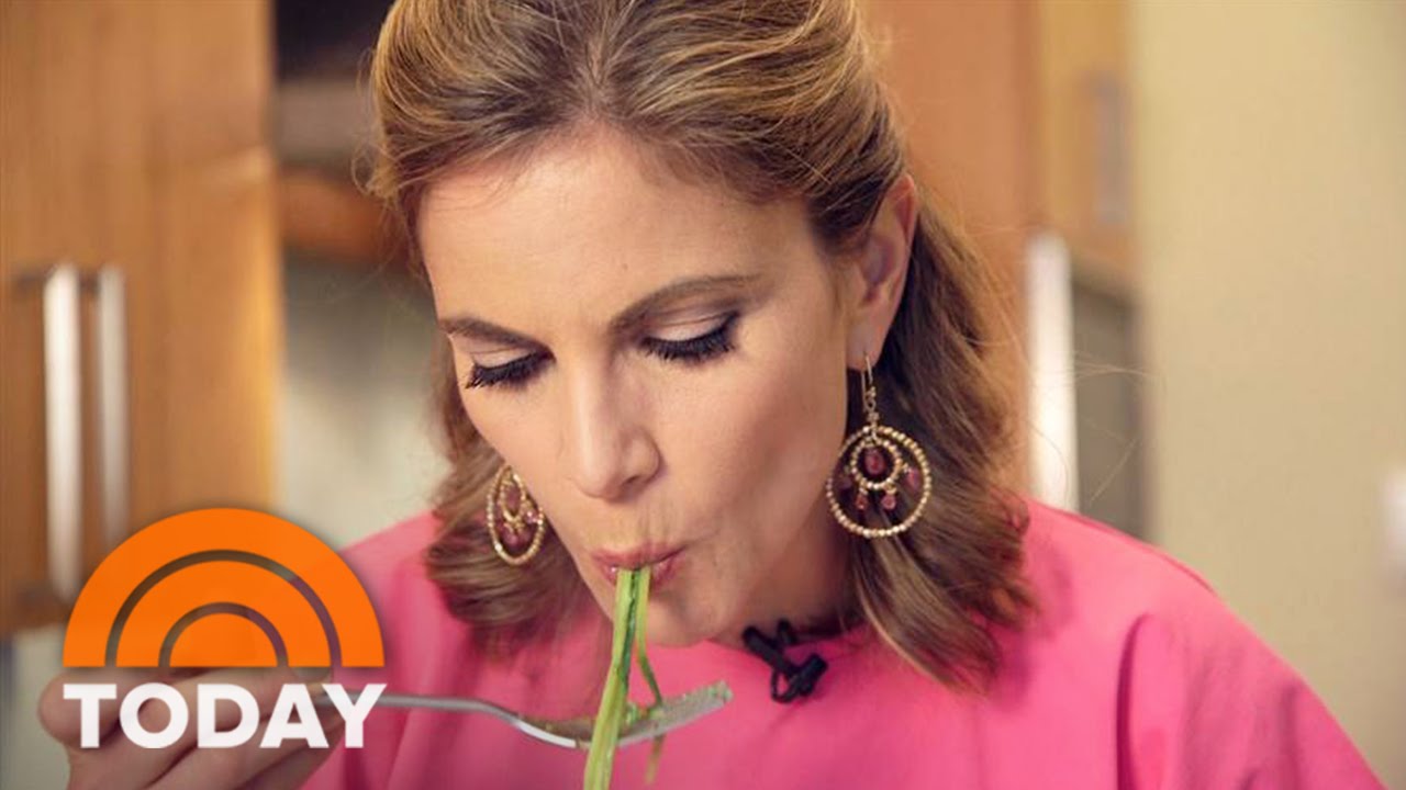 Try This Zucchini Pasta With Pesto Recipe | TODAY