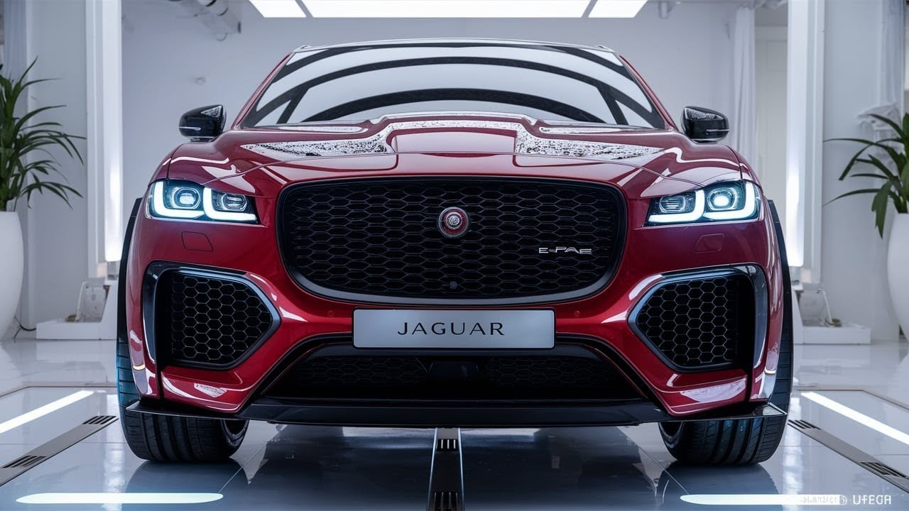 Jaguar E-Pace 2025: Роскошь и производительность | Полный обзор и характеристики