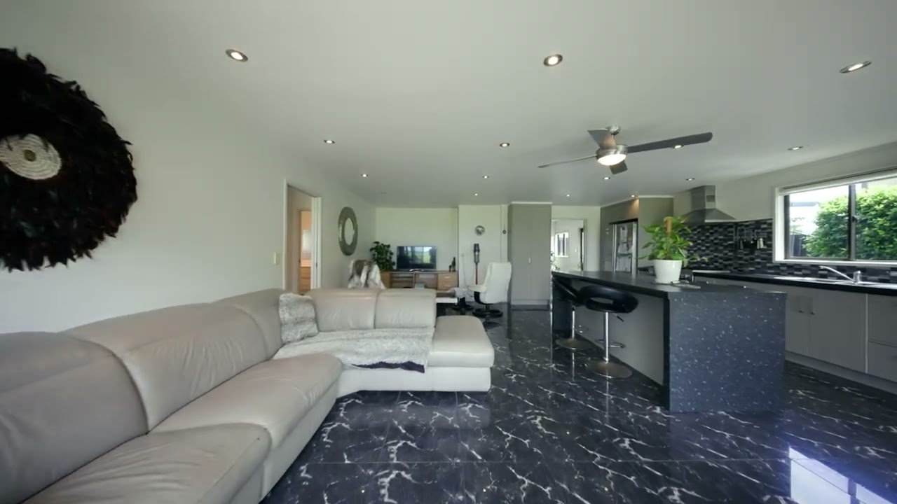 137 SH1, Awanui