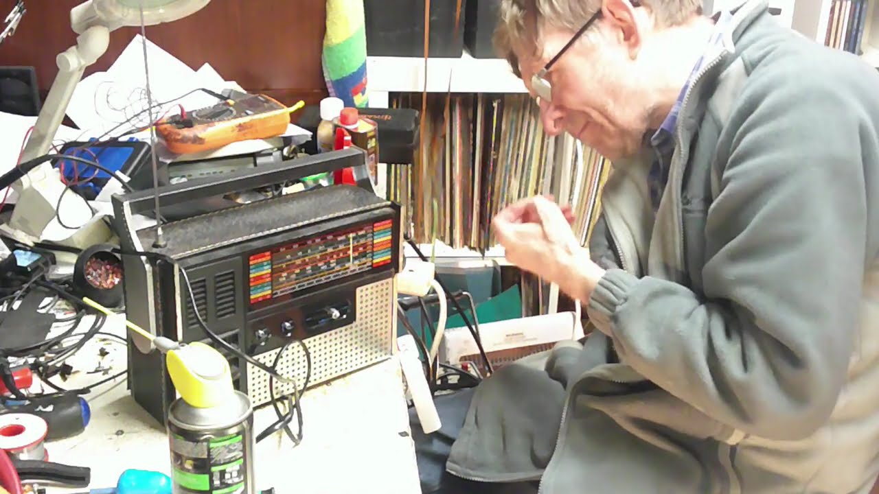 Amstrad and 2 other cheap transistor radios....