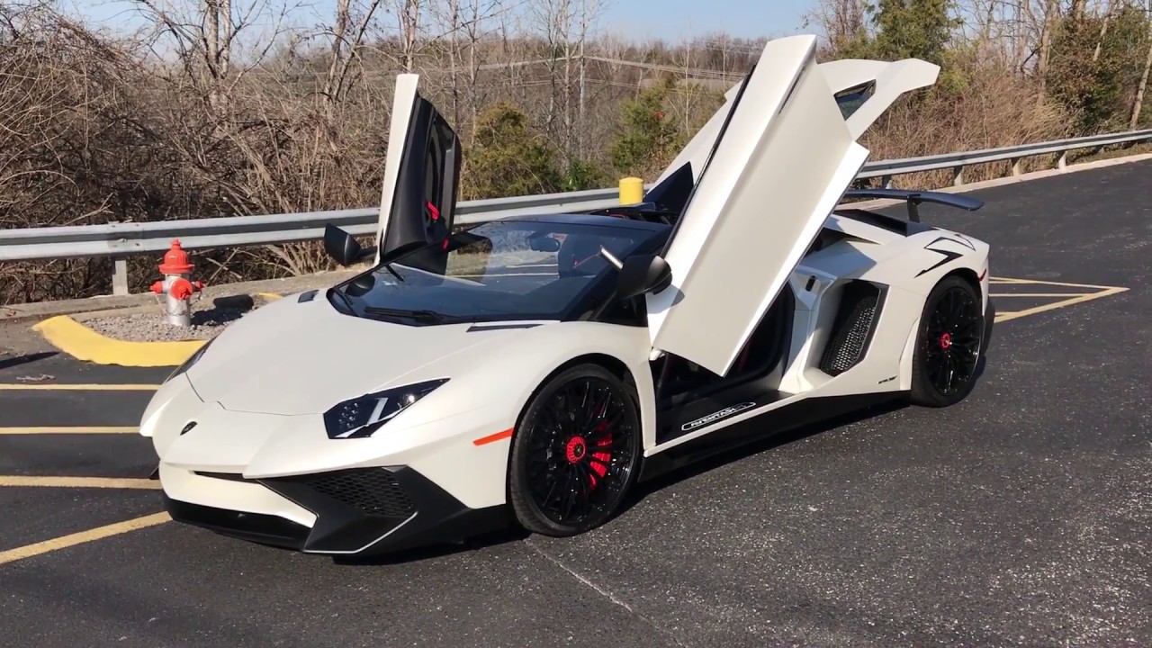 2017 Lamborghini SV Roadster