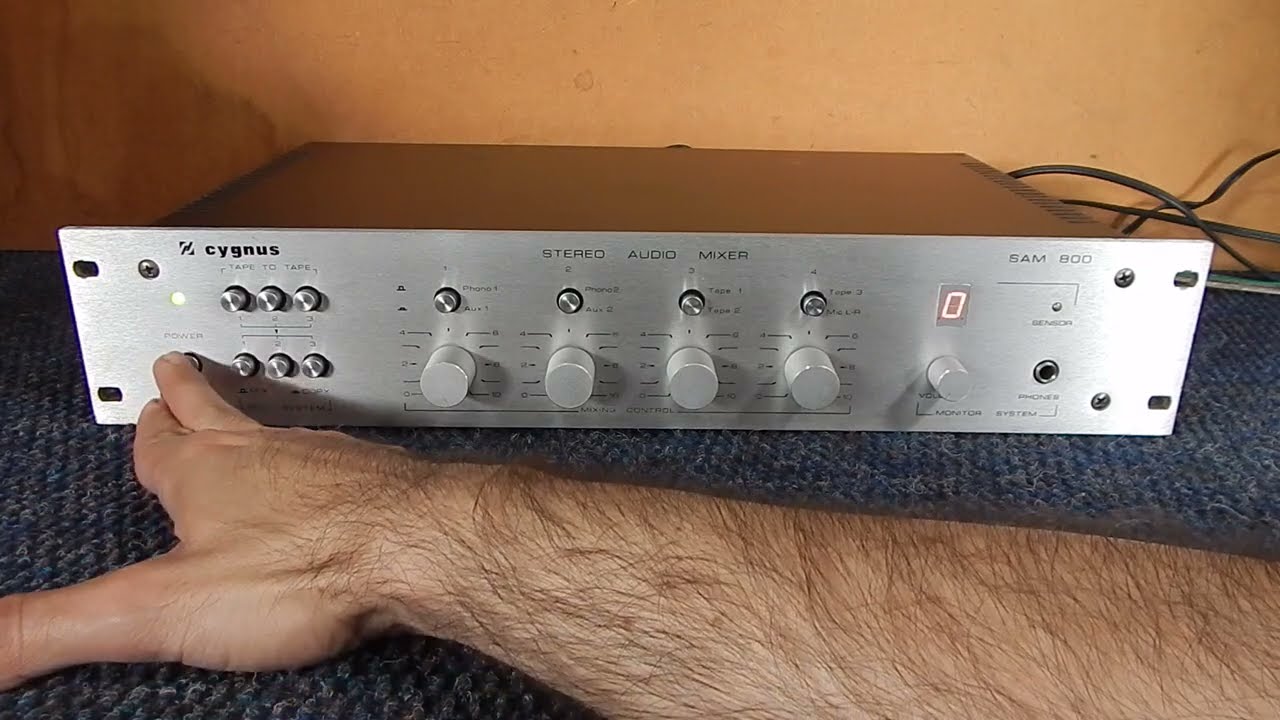 -VENDA- CYGNUS SAM 800 MIXER VINTAGE 4 CANAIS [ DEMONSTRAÇÃO DE VENDA ]