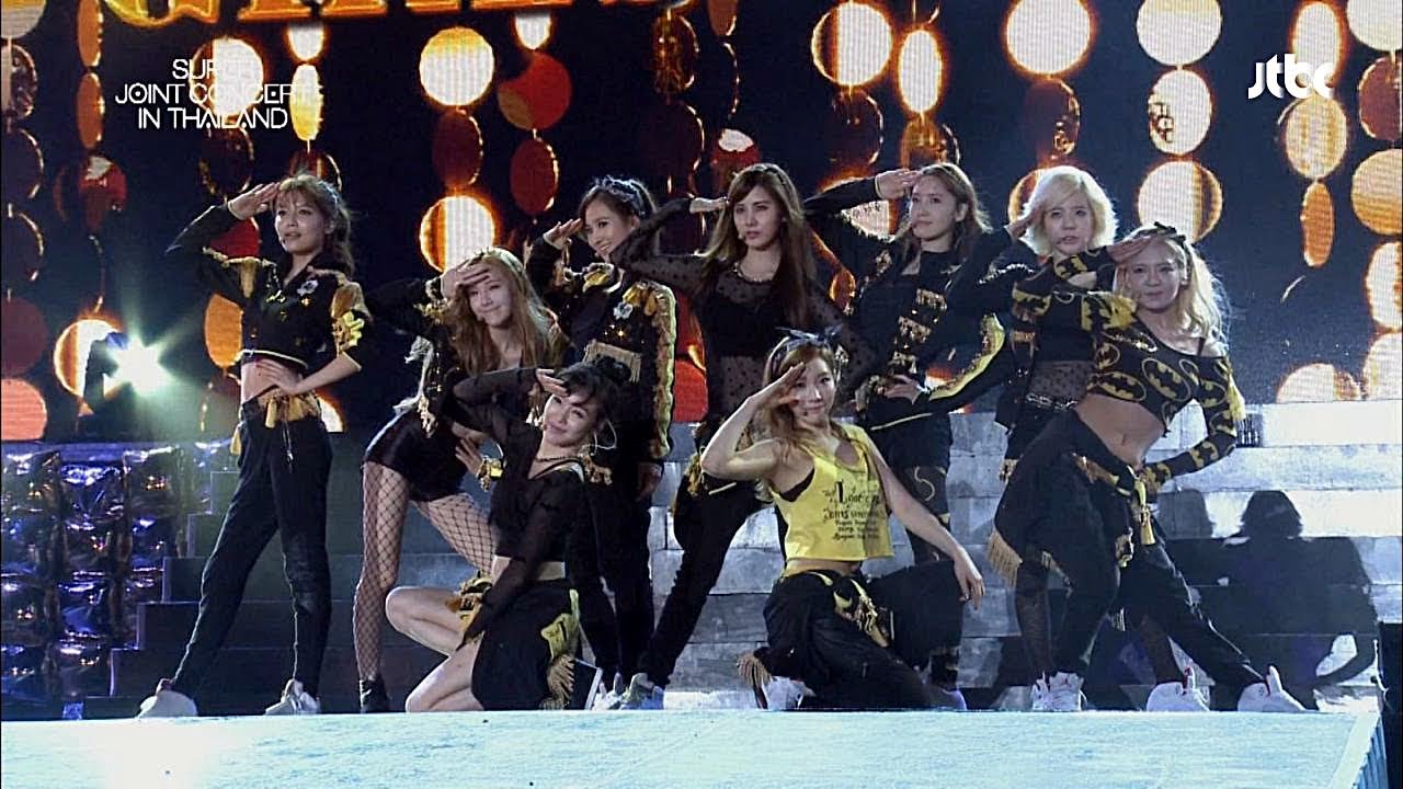 SNSD / Girls' Generation - Tell Me Your Wish. Genie (소원을 말해봐) [Super Joint Concert]