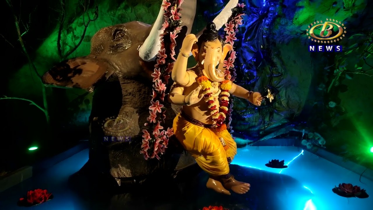 गणेश मूर्तींचं दर्शन घेऊया, कोल्हापूर गणेश दर्शन या बी न्यूजच्या मालिकेतून...