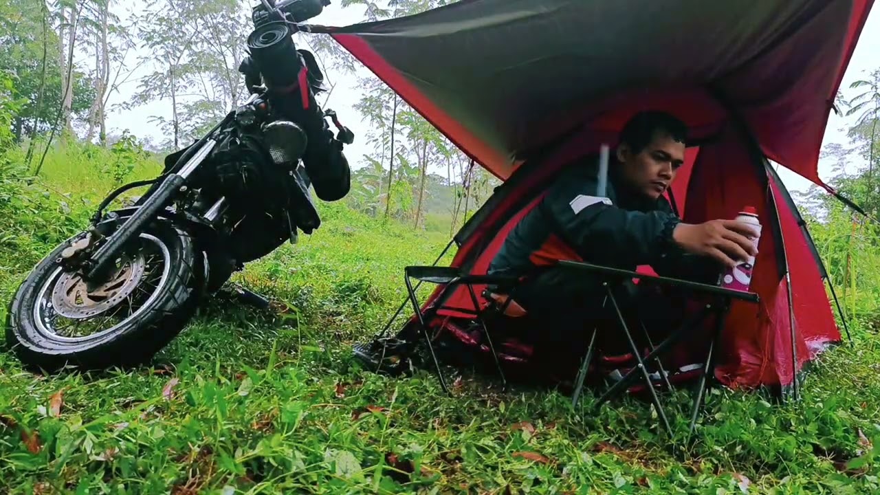 camping alone in heavy rain : brave the strom and find serenity