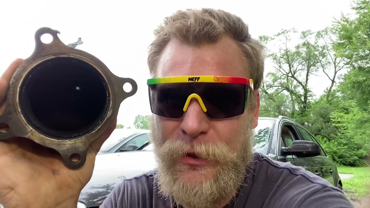P0420 Scotty Kilmer Challenge Pouring Gallon Lacquer Thinner in Fuel Tank clean catalytic converter