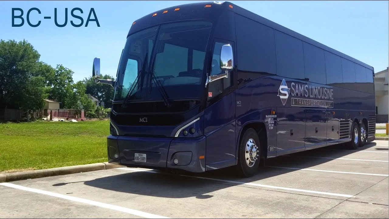 Dark Blue MCI J4500 belonging to Sam's Limousine of Houston Texas
