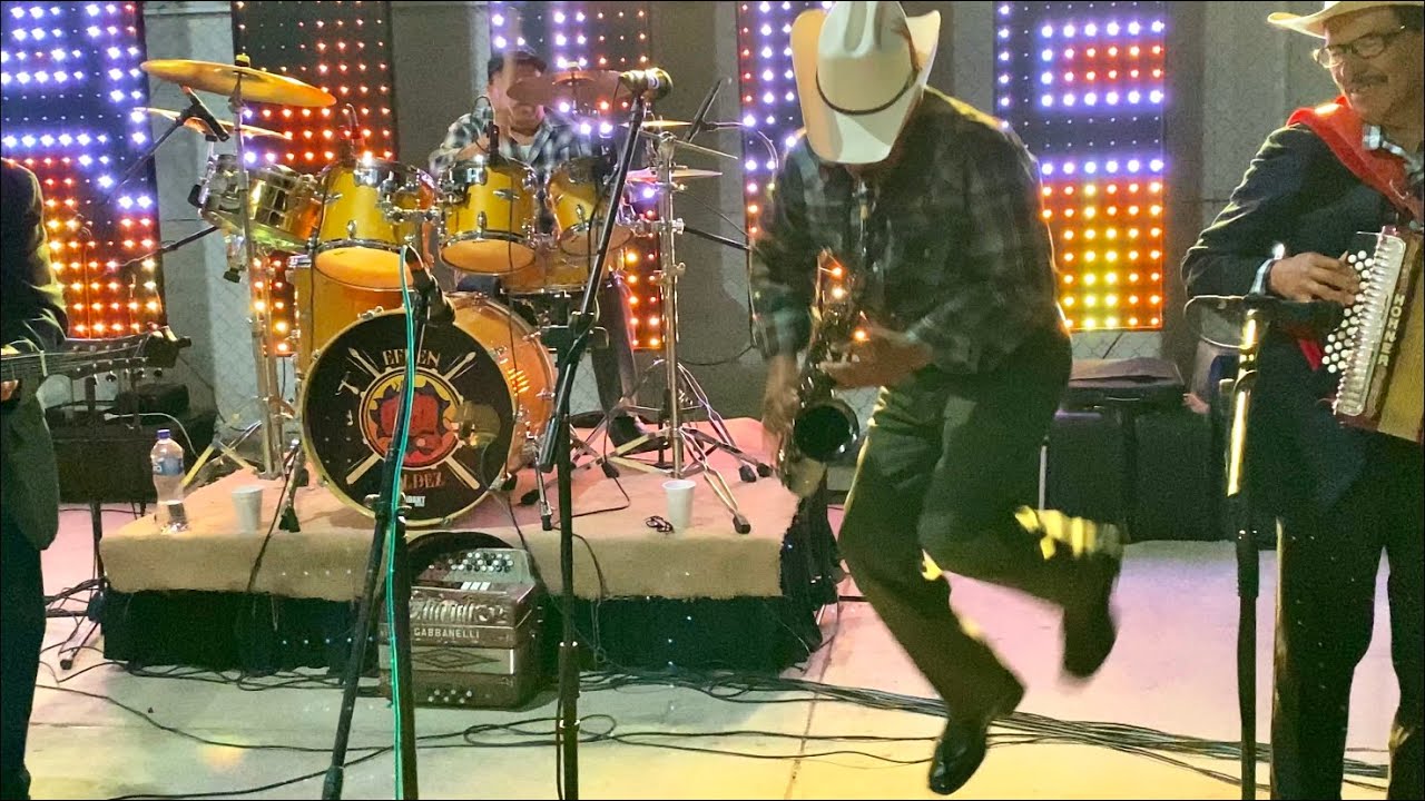 Los Internacionales Pikaros del Norte ''EL BRINQUITO'' Show En vivo desde Huatabampo Sonora 2023.