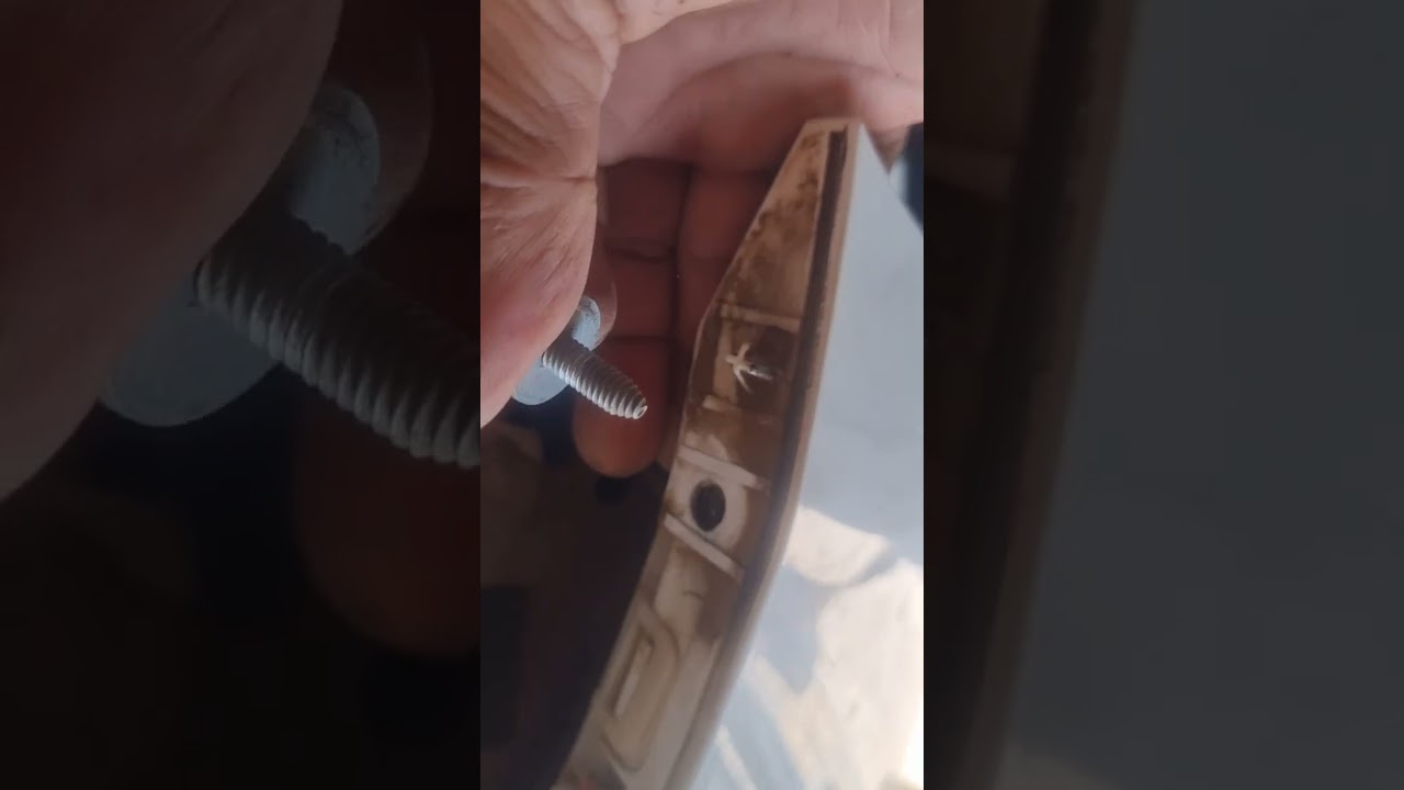 modo fácil para tirar parachoque traseiro de pegeout 208.