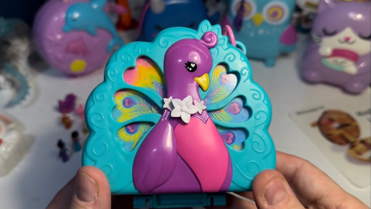 Презентация и обзор компактной садовой игрушки Polly Pocket Peacock Garden Compact 2024 года.