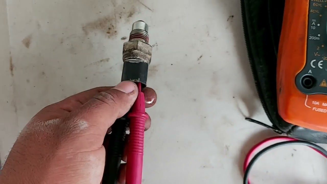 Cómo revisar un bulbo de reversa.