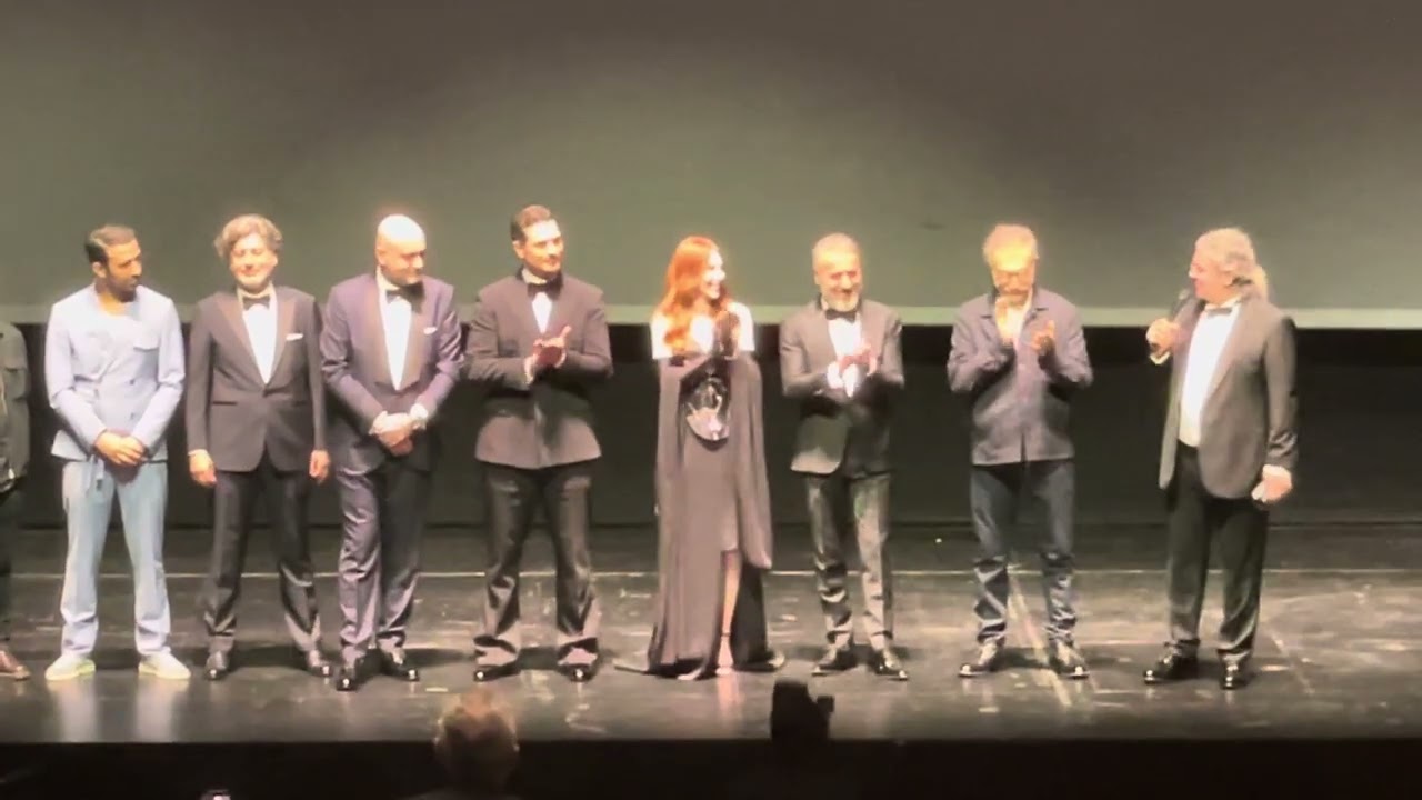 Sezonun en iddialı filmlerinden Uykusuz’un AKM’de yapılan galası…