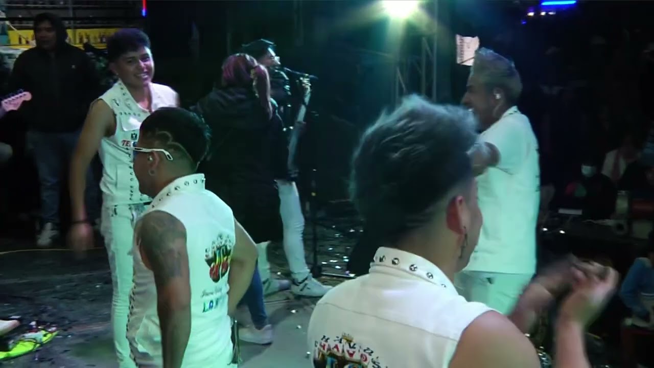 😭lloré😭 grupo CHAVOS JG 2025 en vivo  tonalapa ixtacamaxtitlan puebla baile de feria 