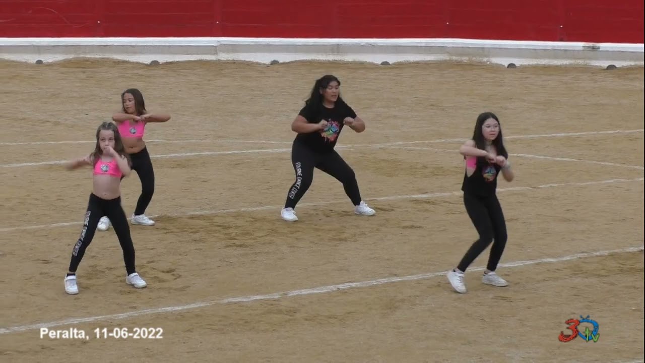 Peralta, festival de bailes fin de curso 11-06-2022