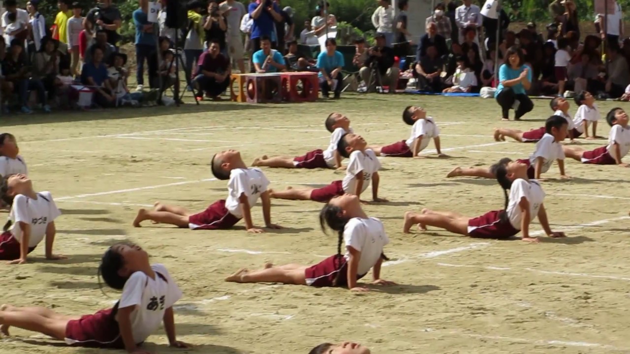 親愛こども園・平成２９年１０月運動会すみれ組組み体操「すみれ組!!やればできる!!～Ｉ ＣＡＮ ＤＯ ＩＴ～」