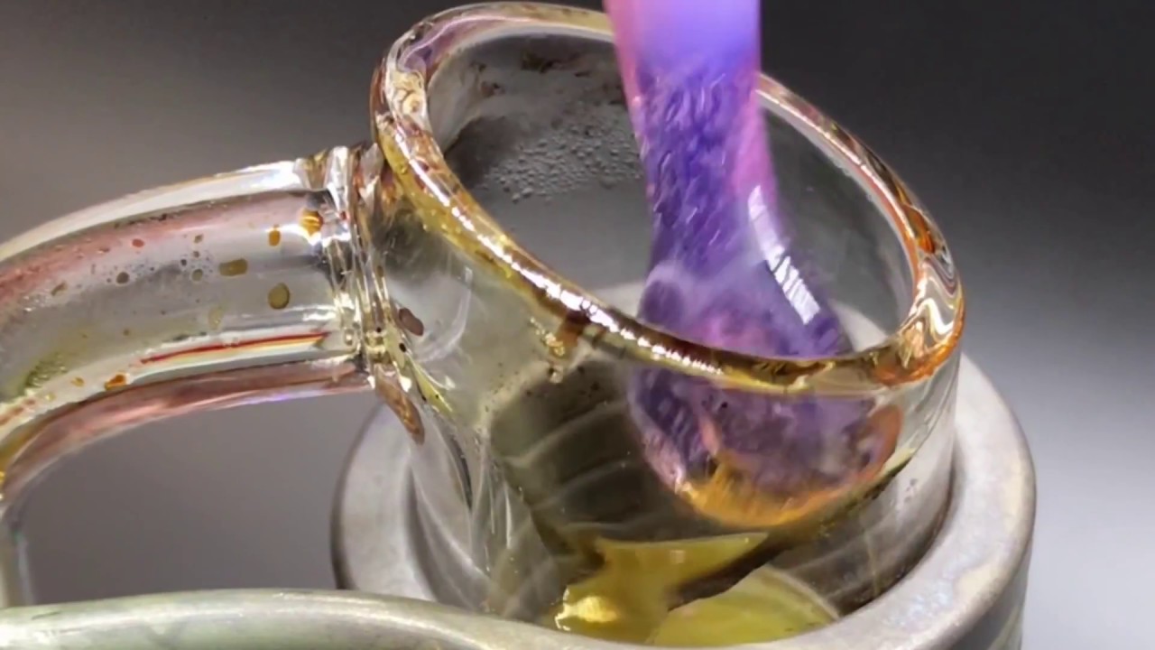 Low Temp Dabs Of White Widow Shatter - V2 eBoss XL eNail Kit + C2 Glass All American Dabbing Bundle!