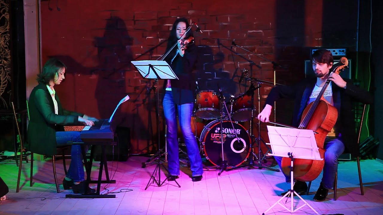 Trio Special.  HAPPY, Pharrel Williams (cover).