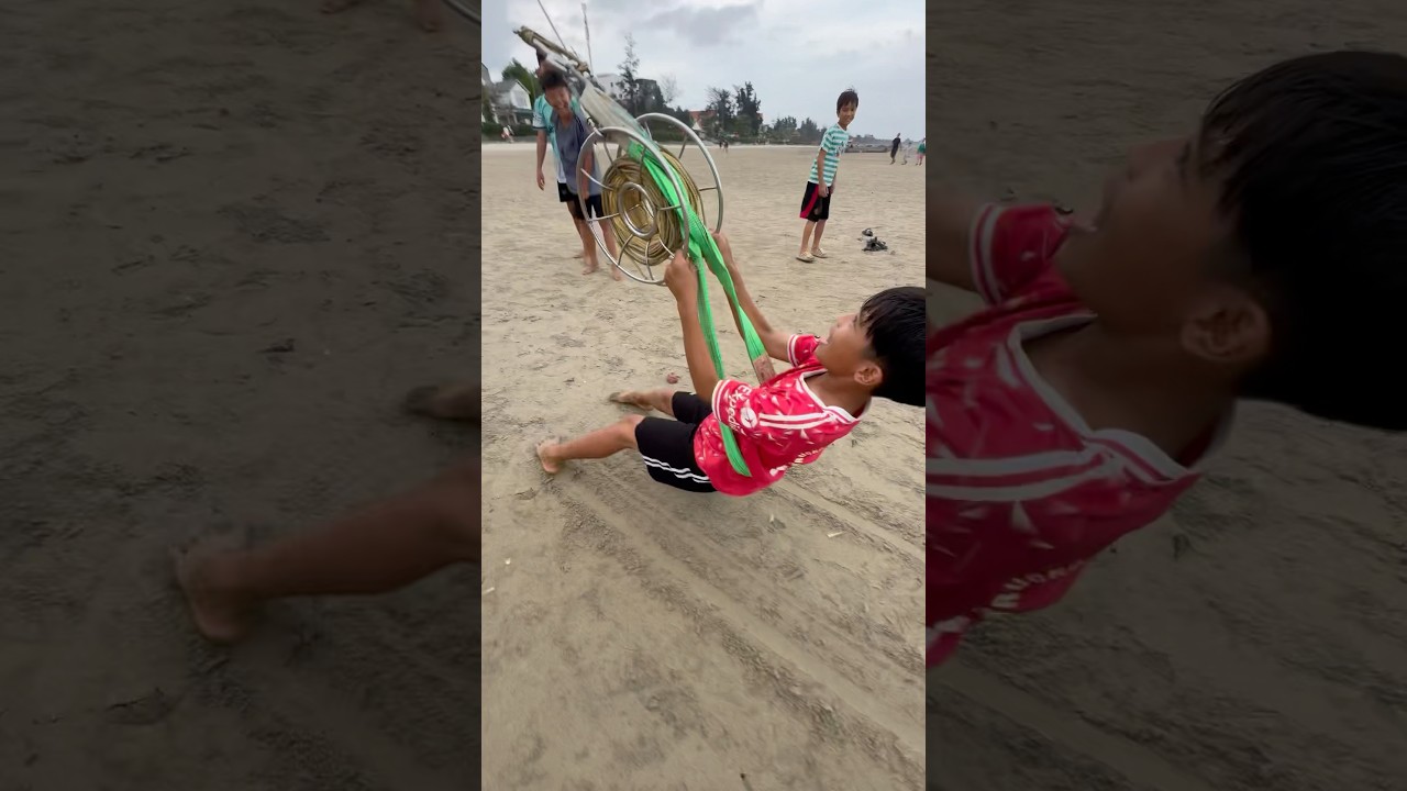 Thả diều nghệ nh&acirc;n nh&iacute; k&eacute;o diều trượt tr&ecirc;n c&aacute;t cực hay..#patang #shotrs #diềus&aacute;o #layangan #diềus&aacute;o
