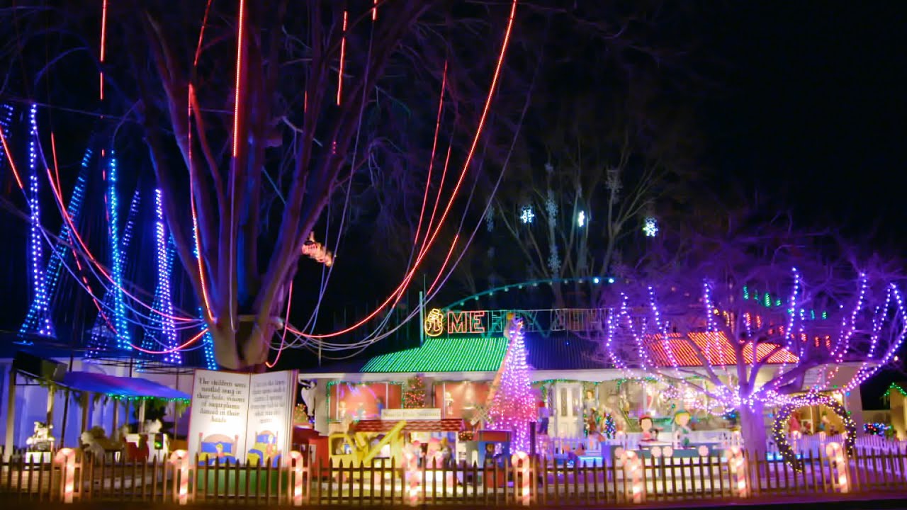 Barbieri Family's 'Lights on Liberty' - The Great Christmas Light Fight