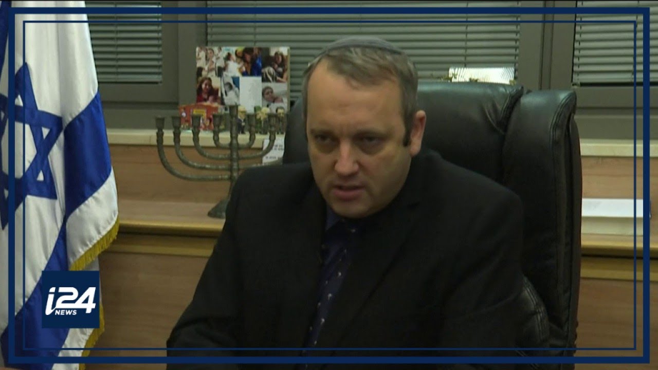 Reform rabbi lawmaker demands reform of orthodox rules