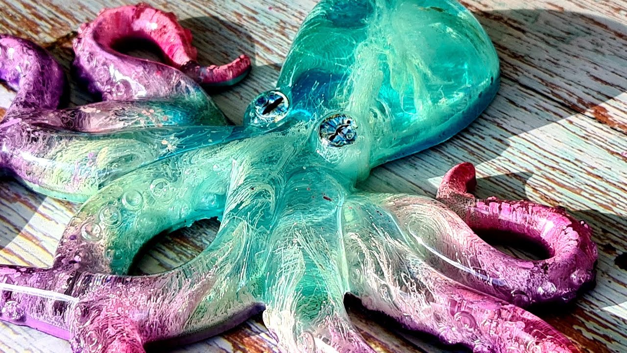 #1452 Incredible Metallic Petri Effects In This Huge Resin Octopus