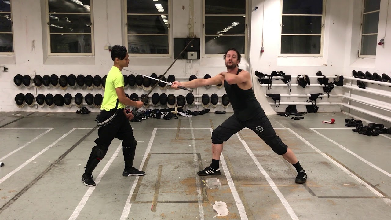 Trust the thrust - How to thrust safely with the longsword
