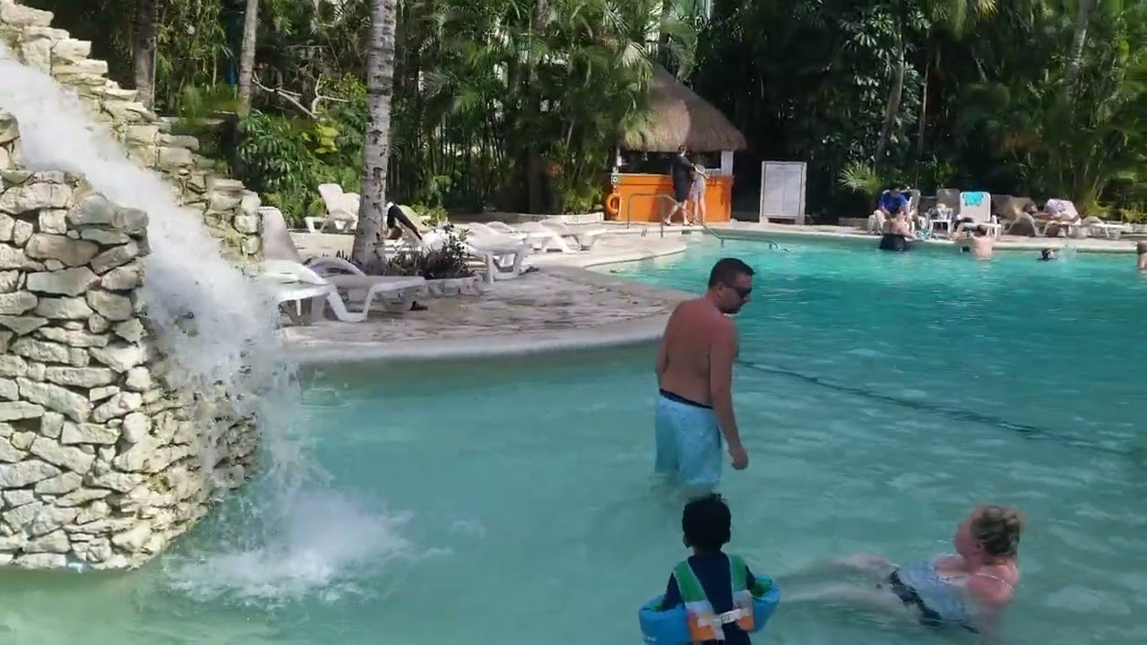 Grand Park Royal Cozumel Resort : Cozumel, Mexico. Walking tour from entrance to Kids Club ❤🇲🇽