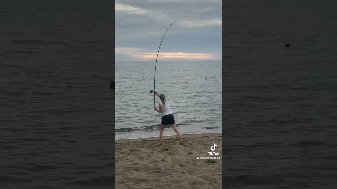 Pescata a mare calmo sulla lunga distanza #fishing #surfcasting #longcasting #pesca #fishinglife