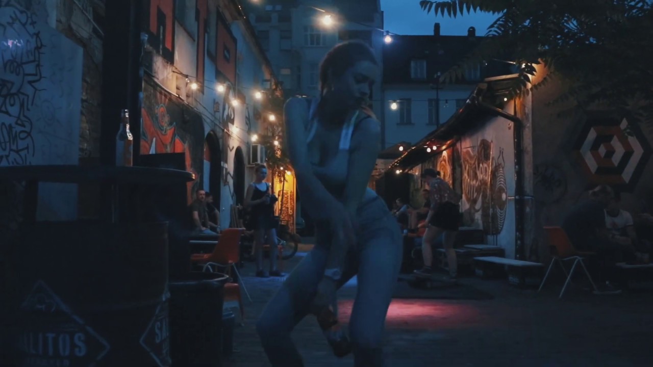 Seniorita Seni - Nie Jesteś Bogiem (OFFICIAL VIDEO)