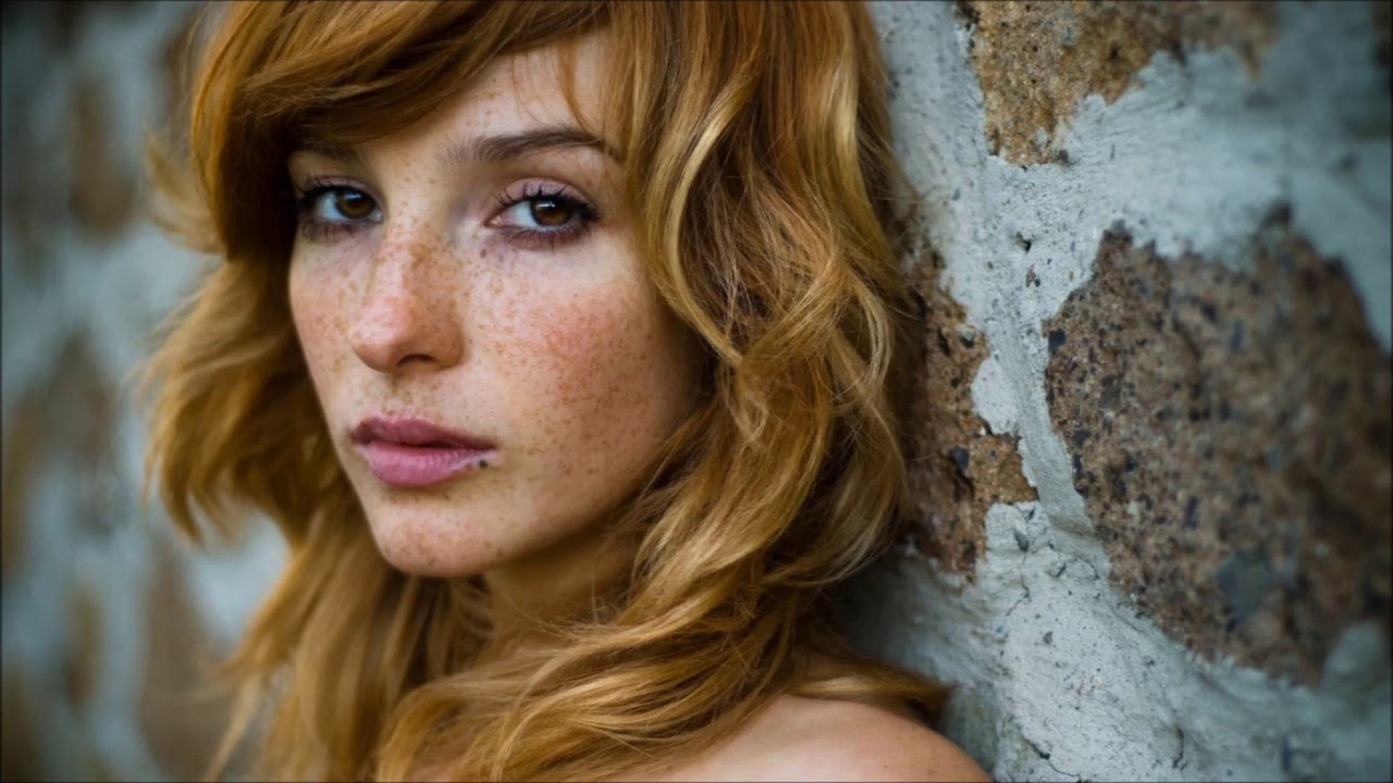 10 Sexy Women with Freckles HD Photos in Under 60 Seconds