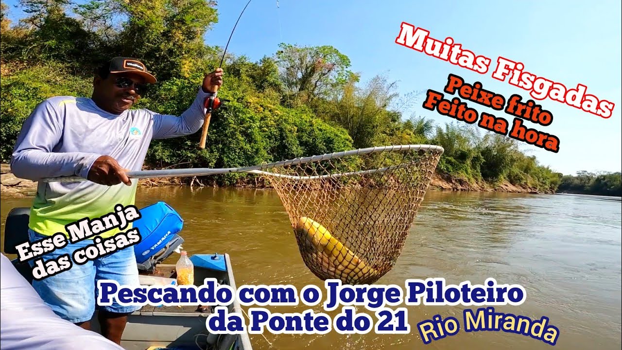 Pescaria embarcada com o Jorge Piloteiro da Ponte do 21 no Rio Miranda .