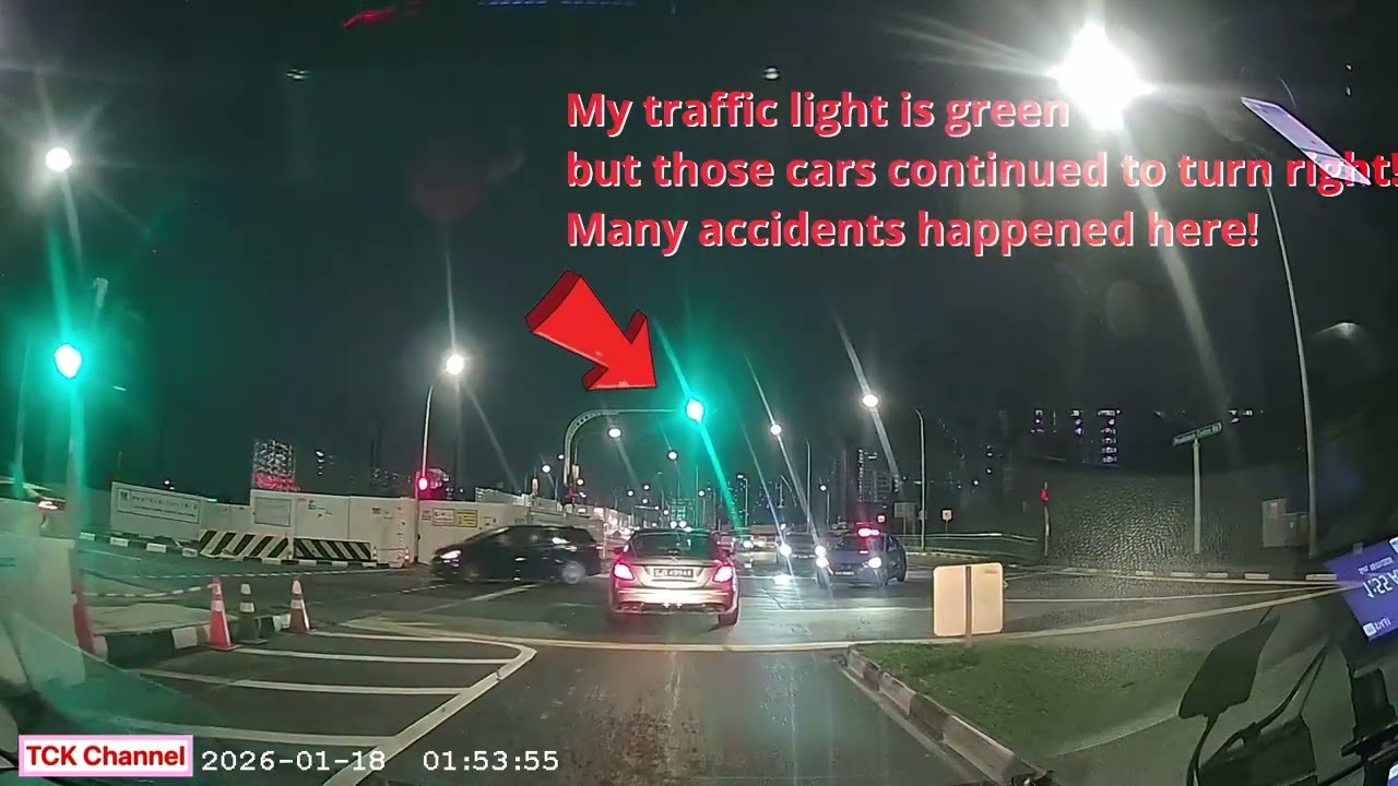 BE CAREFUL AT THE T-JUNCTION AT WOODLANDS CENTER RD, NEAR WOODLANDS CHECKPOINT