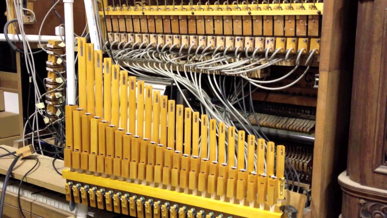 O Roll Test Orchestrion plays Beer Barrel Polka with bells, xylophone, piccolo and violin pipes