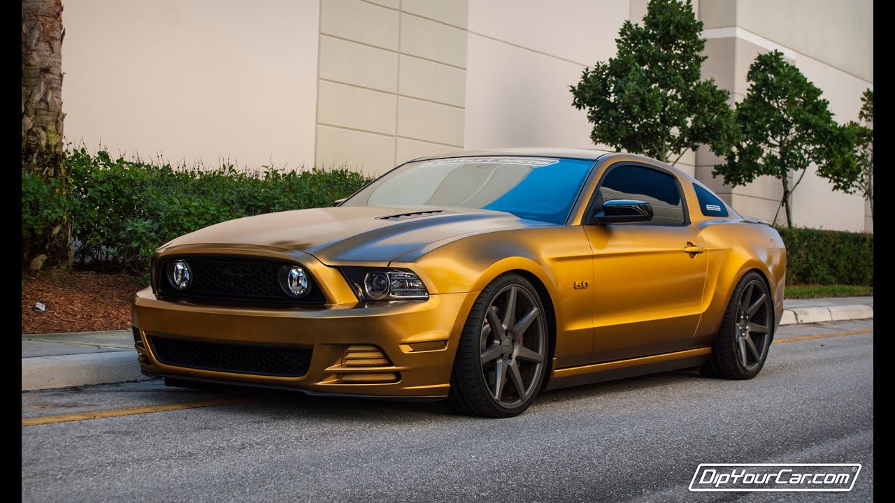 Pure Gold Mustang GT