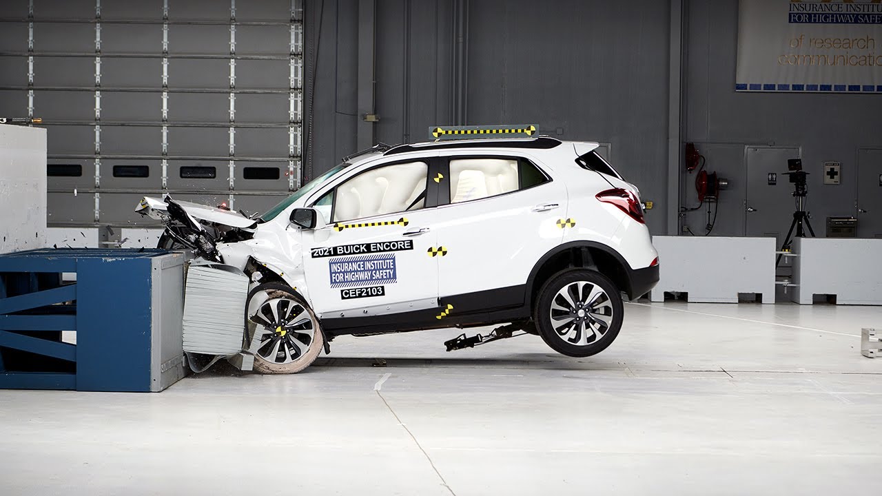 2021 Buick Encore updated moderate overlap front IIHS crash test