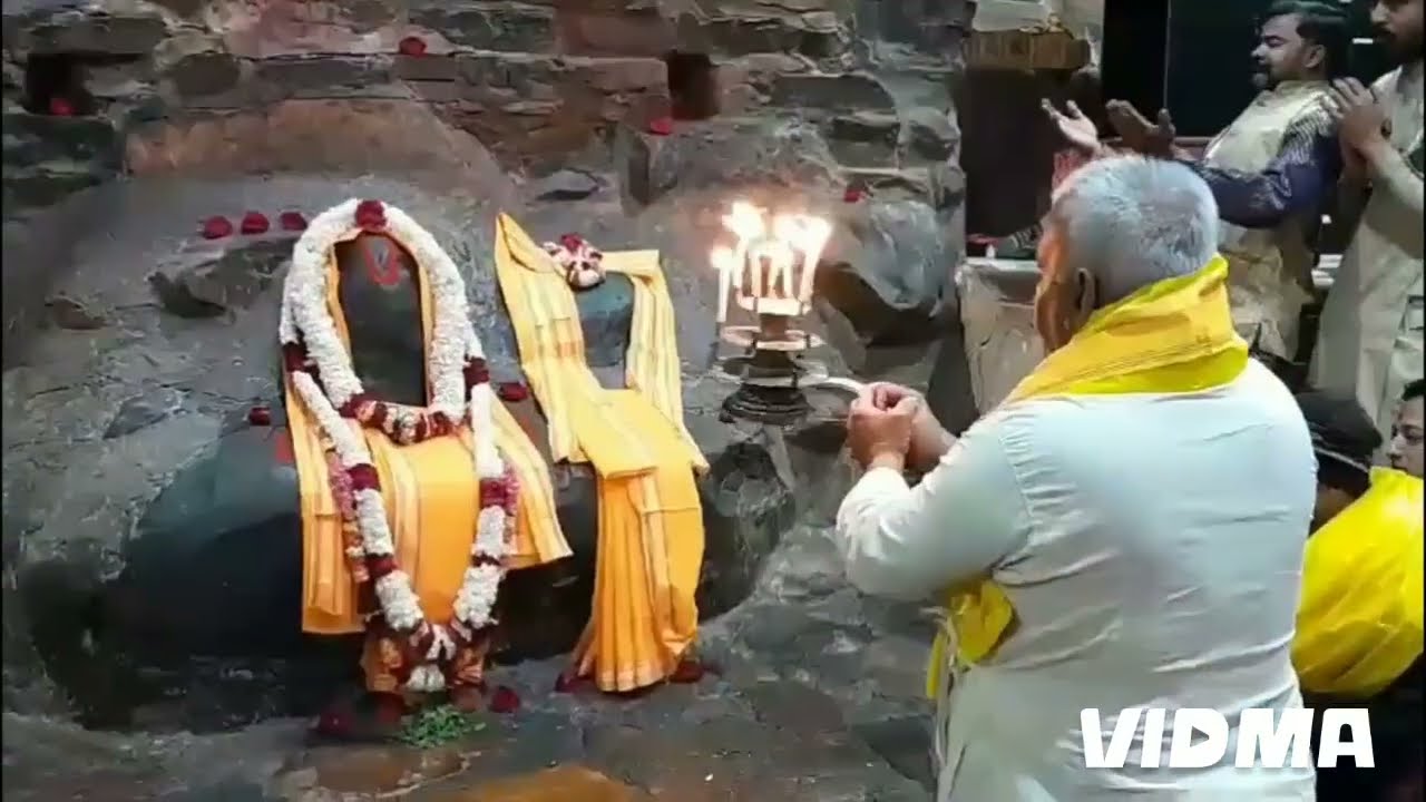 India Temple Crowd
