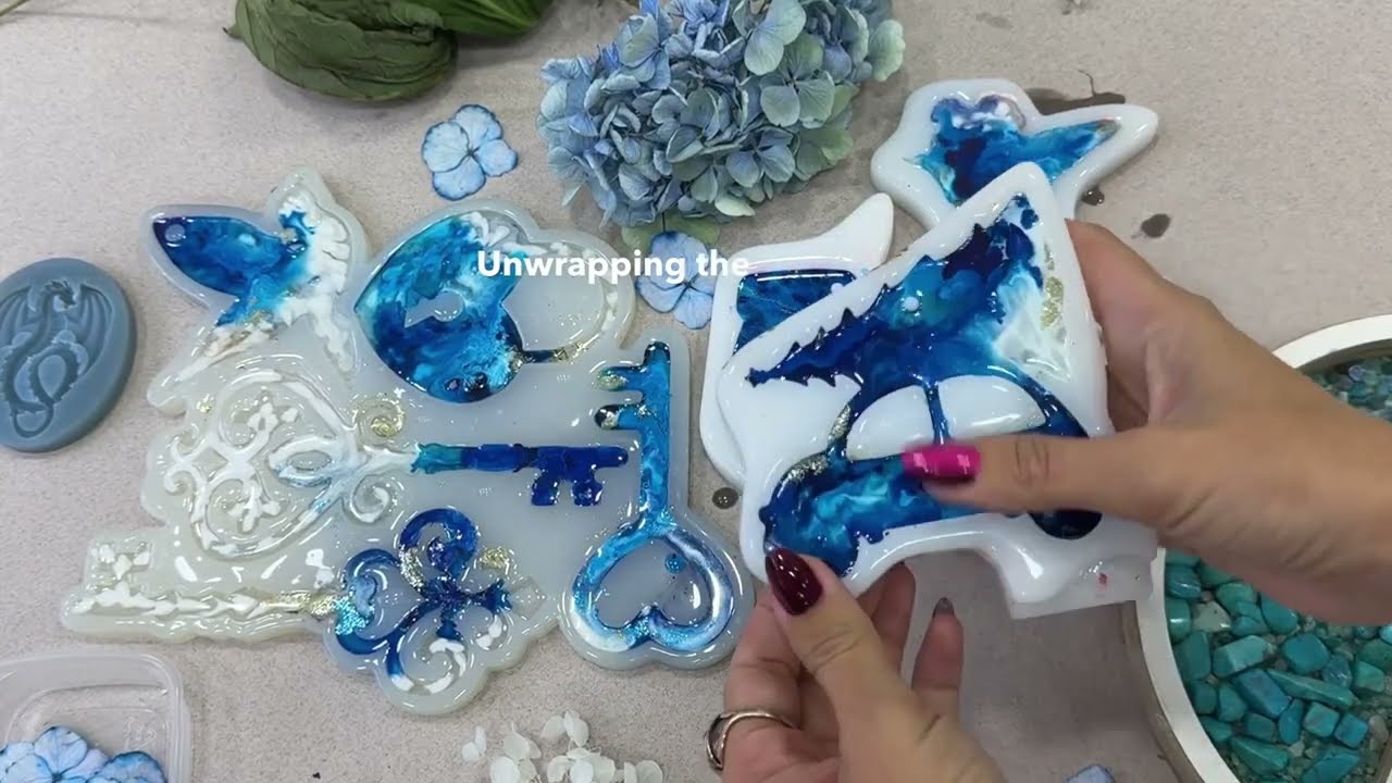 Елочные игрушки из эпоксидной смолы Christmas decorations epoxy resin