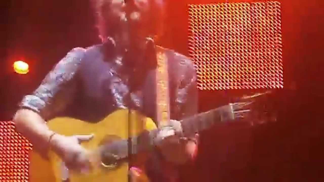 Manuel Carrasco - Mi novia está loca (Almuñécar 14/08/2014)