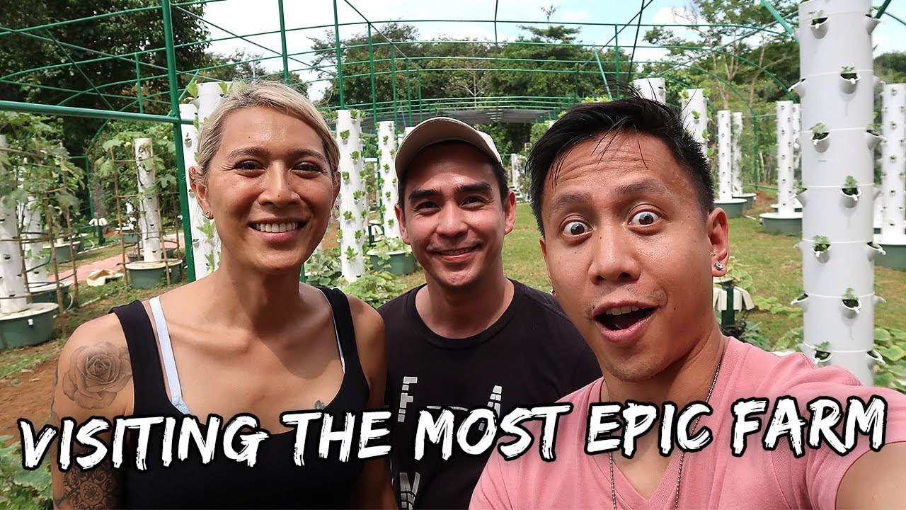 Visiting THE MOST EPIC FARM of Angie Mead King | Vlog #584